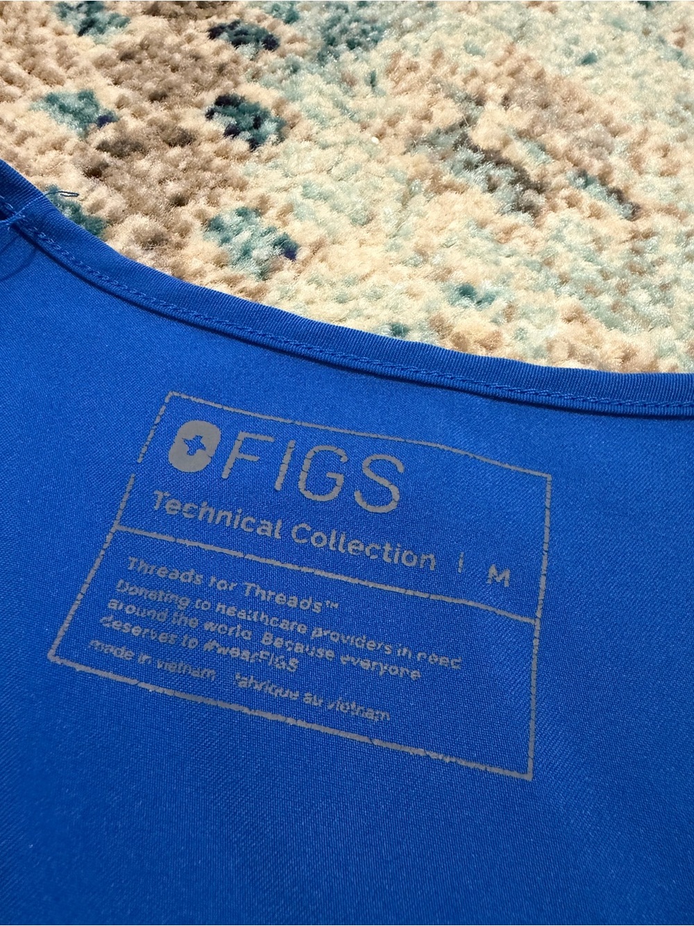 Figs scrub shirt - Picture 2 of 4